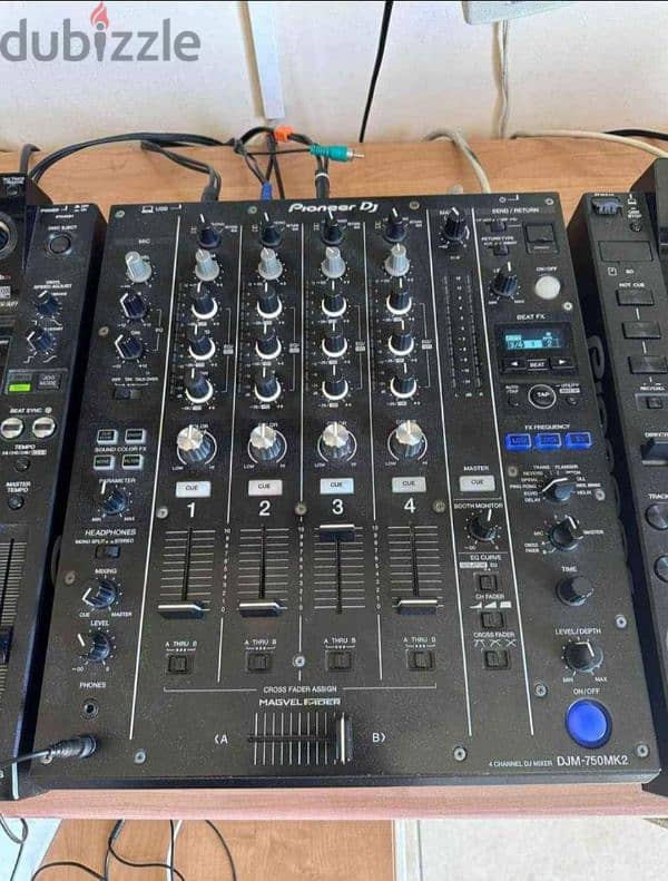 Pioneer CDJ-2000 nexus & DJM-750MK2 Used in Good Condition 1