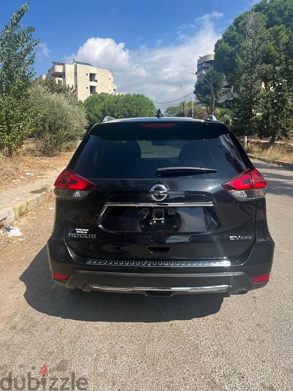 Nissan Rogue 2018 1