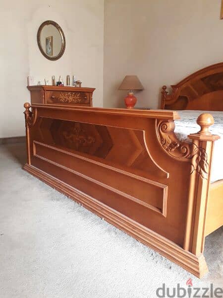 ANTIQUE BEDROOM HAND MADE WOOD 4