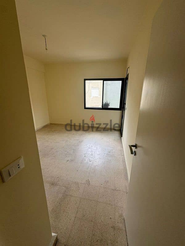 apartment For sale in enebet broumana. شقة للبيع في قنابة برمانا ١٢٥٠٠٠ 7