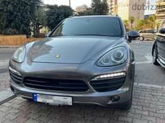 Porsche Cayenne 2011 0