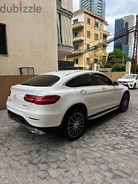 Mercedes GLC 300 coupe 4matic 2017 white on black (clean carfax) 4