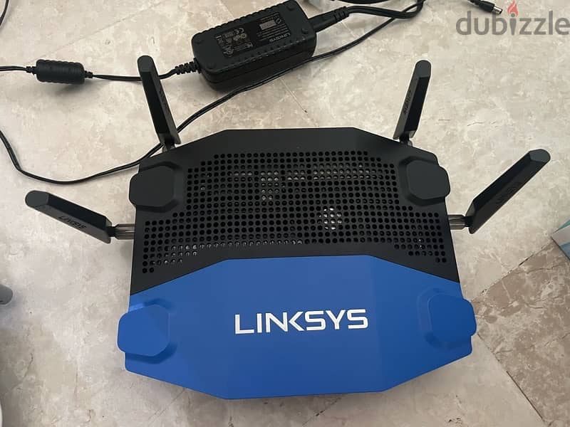 Linksys WRT1900C router 2