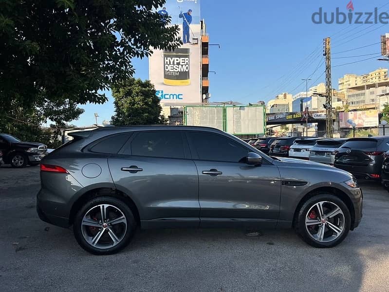 Jaguar F-Pace 2017 5