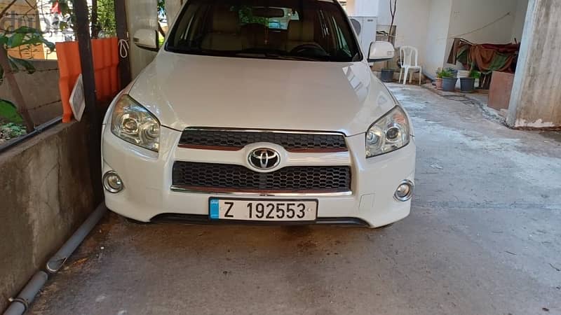 Toyota Rav 4 2010 1