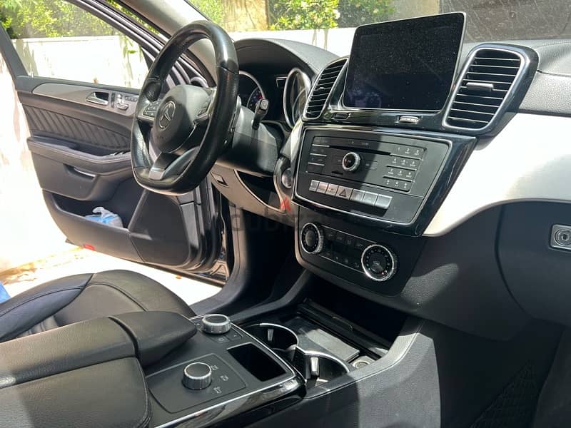 Mercedes GLE 400 TGF source one owner 9