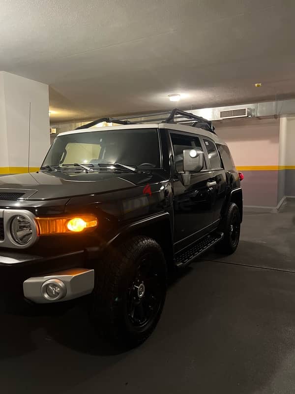 Toyota FJ Cruiser 2022 1