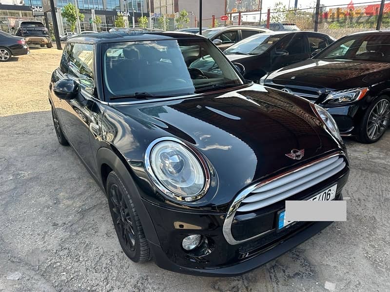 MINI Cooper 2016 1