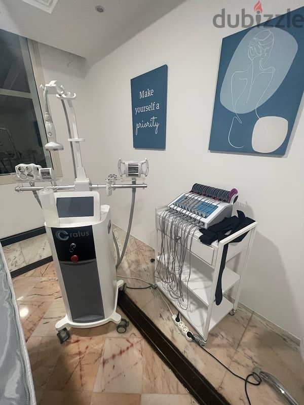 Scale, clinical equipment, chariot, desk, slimming machine for sale 4