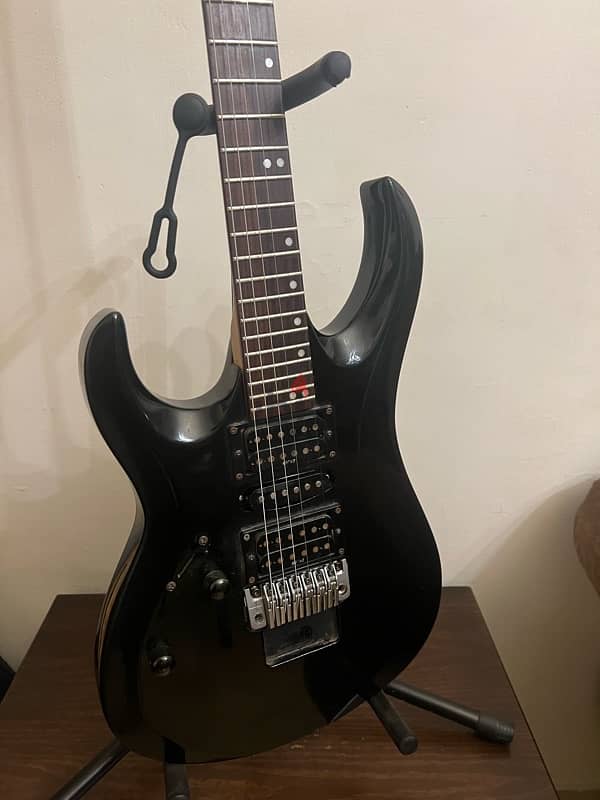 cort left hand electric guitar 1