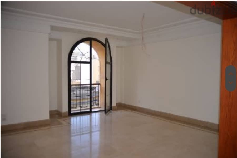 Apartment for sale in Pasteur next to Sursock 2