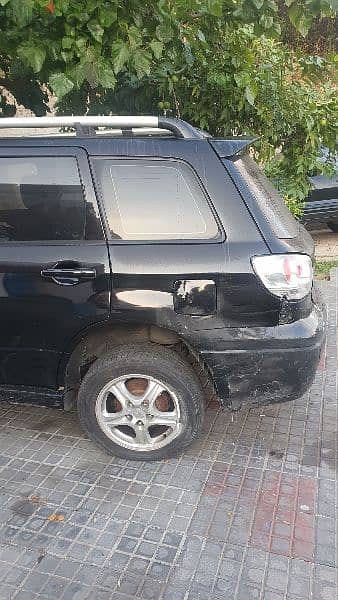 Mitsubishi Outlander 2004 عامل حادث 8