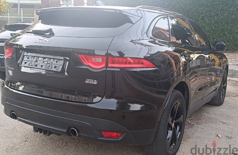 Jaguar F-Pace 2017 black 6