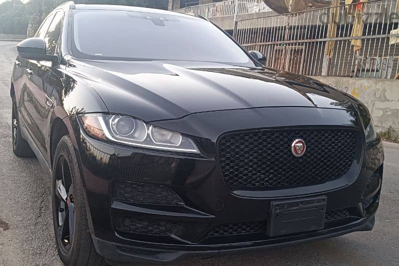 Jaguar F-Pace 2017 black 3