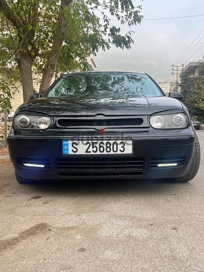 Volkswagen Golf 2000