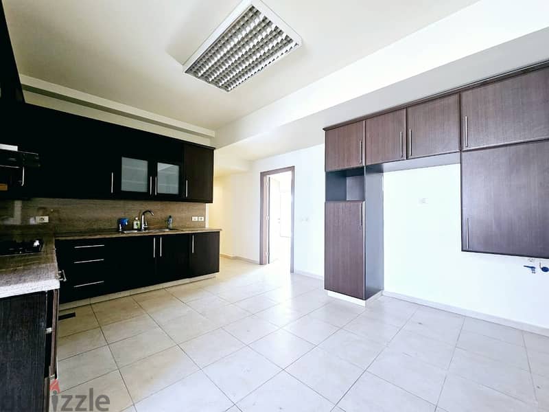 RA24-3675 Spacious Apartment 285m² in Clemenceau is now for rent 8