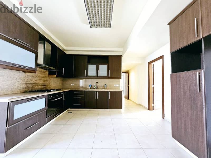 RA24-3675 Spacious Apartment 285m² in Clemenceau is now for rent 9