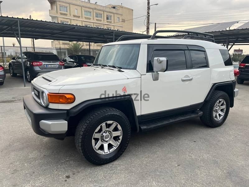 Toyota FJ Cruiser 2014 0