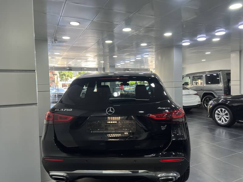 Mercedes-Benz GLA-Class 2023 7