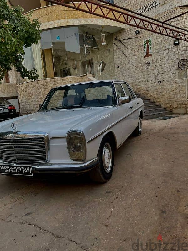 Mercedes-Benz 200 Series 1974 1