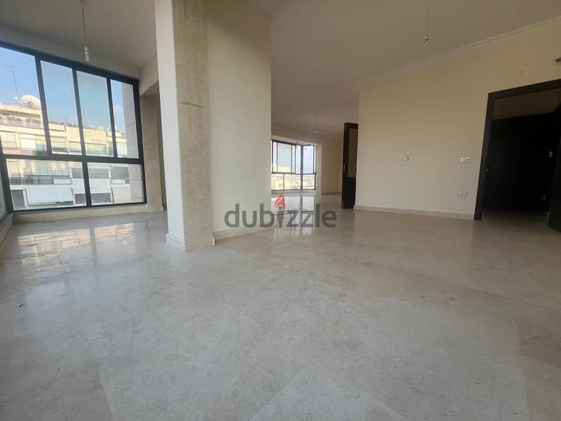 Apartment for sale in Badaro شقة للبيع في بدارو 1