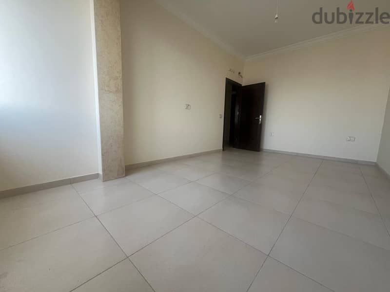 Apartment for sale in Badaro شقة للبيع في بدارو 2