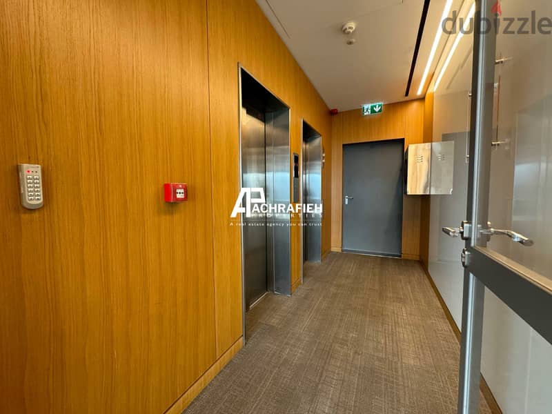 Office for Rent In Achrafieh - مكتب للإجار في الأشرفية 4