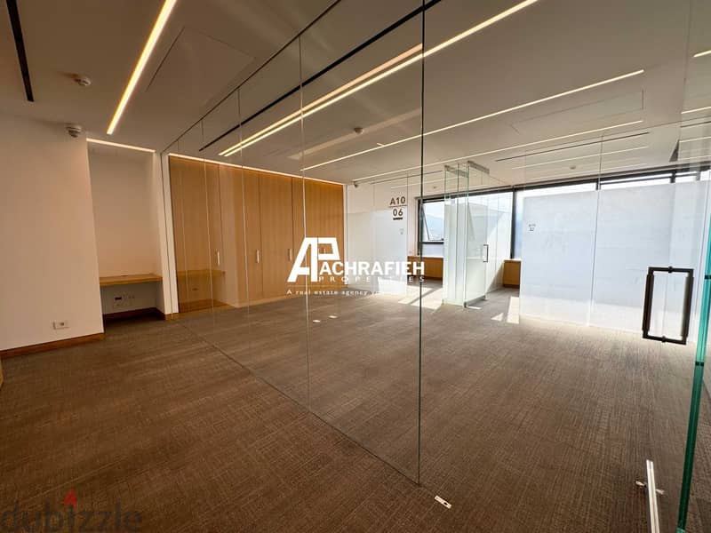 Office for Rent In Achrafieh - مكتب للإجار في الأشرفية 3