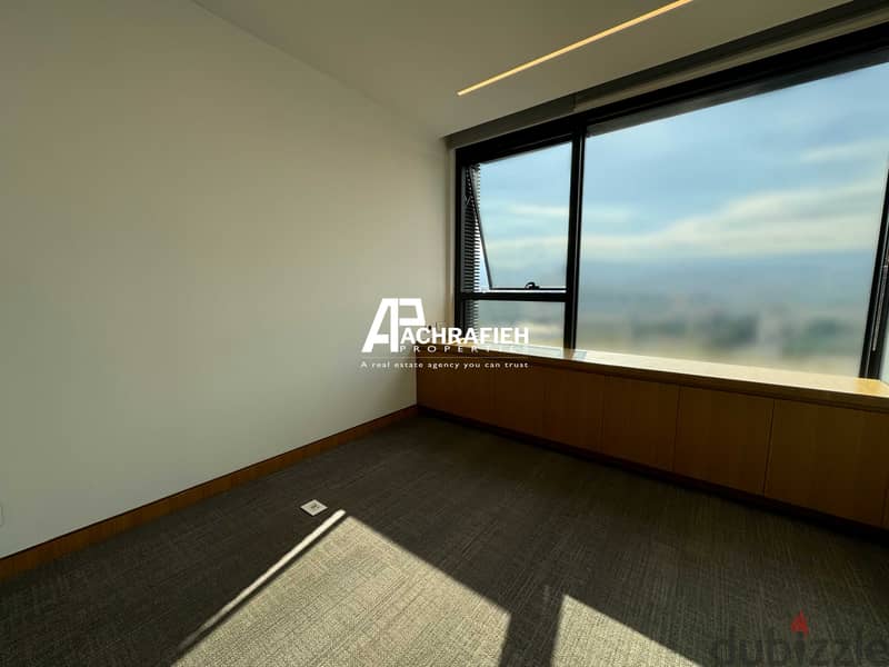 Office for Rent In Achrafieh - مكتب للإجار في الأشرفية 10