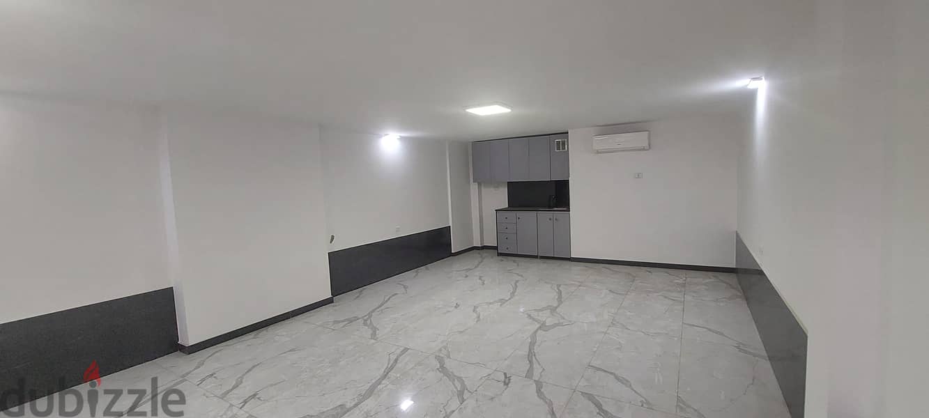 Shop for rent in Zalka محل تجاري للإيجار في الزلقا 2