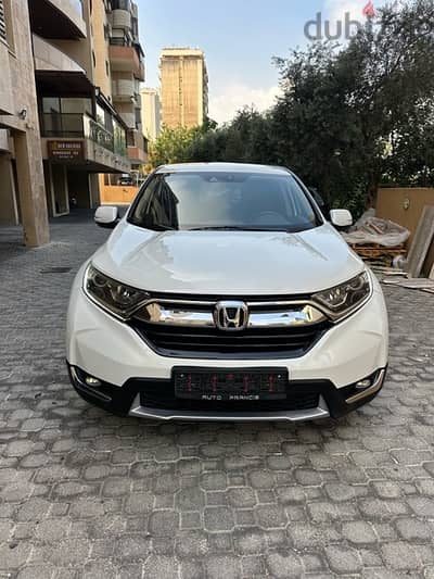 Honda CRV AWD 2019 white on black (company source)