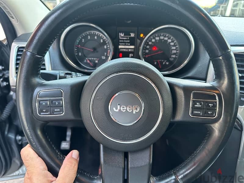 Jeep Grand Cherokee 2013 12