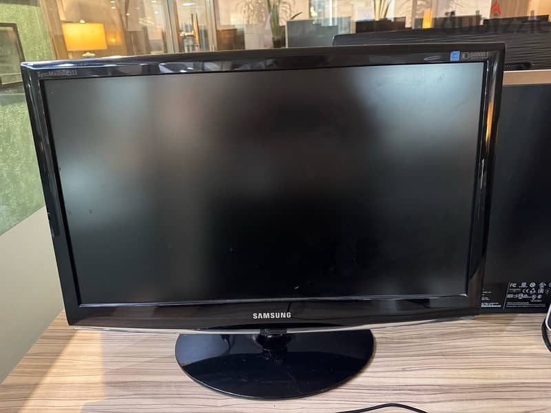 computer monitors Samsung HP 20 23 inch 3