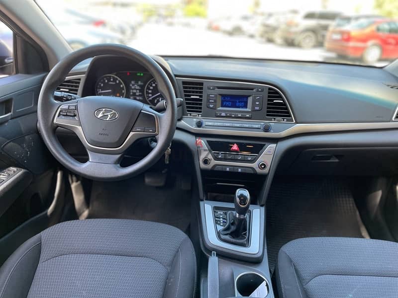 Hyundai Elantra 2019 (company source)(like factory) 6