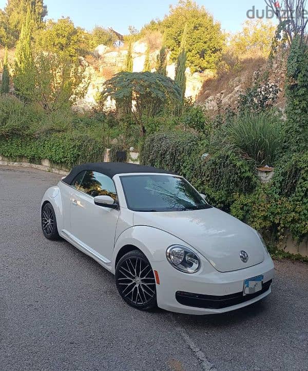 Volkswagen New Cabrio 2013 8