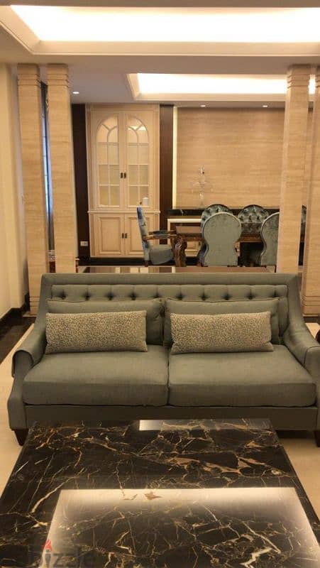 Prime Location l Prestigious 220 SQM Apartment Tallet el Khayat . 4