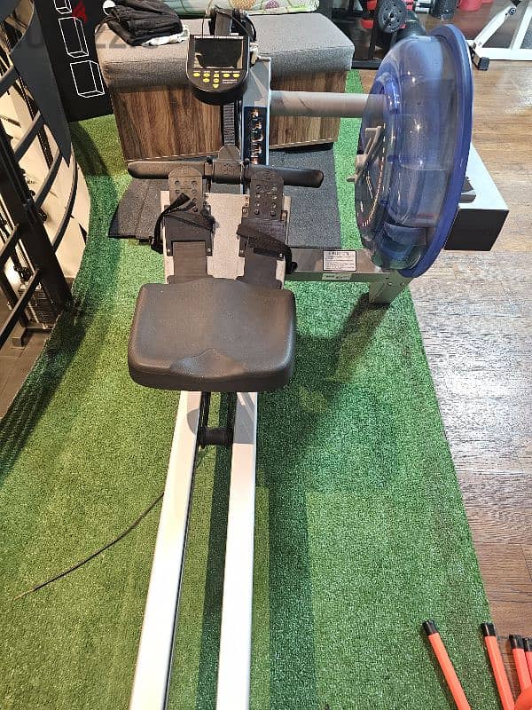 Hip thrust machine & Rowing machine 8