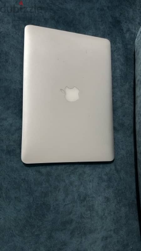 apple macbook pro 1