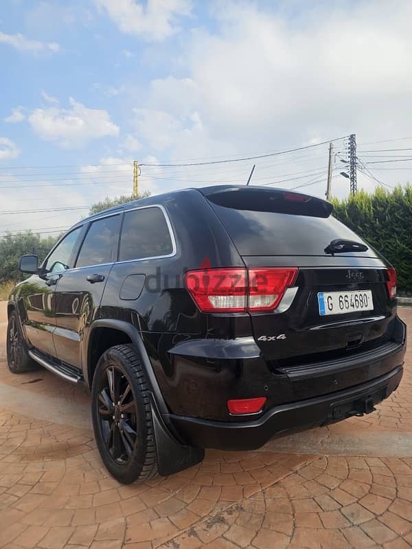 Jeep Grand Cherokee 2012-Altitude black edition 5