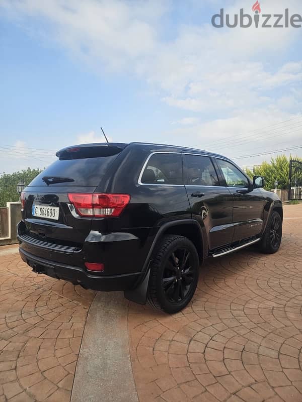 Jeep Grand Cherokee 2012-Altitude black edition 6