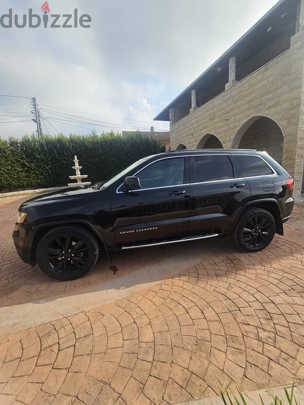 Jeep Grand Cherokee 2012-Altitude black edition 7