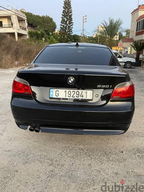 BMW 5-Series 2004 11