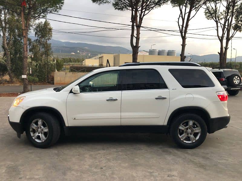 GMC Acadia 2009 1