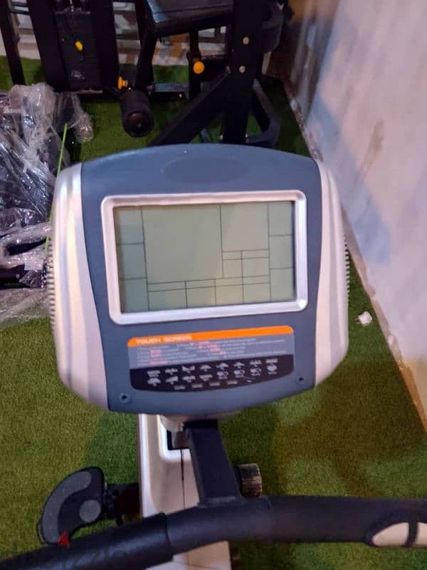 seated bike cardio machine 200kg  03027072  GEO SPORT EQUIPMENT 2