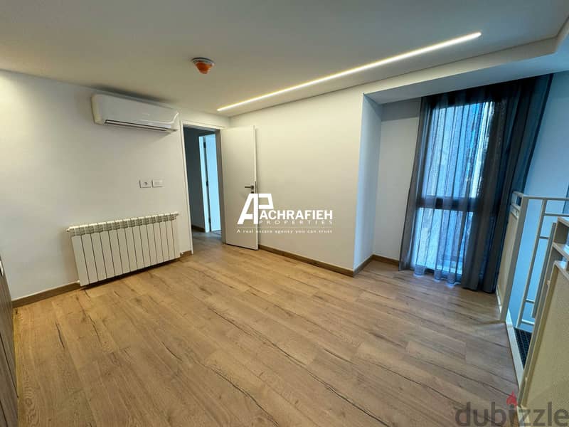 Apartment for Rent in Achrafieh - شقة للأجار في الأشرفية 12