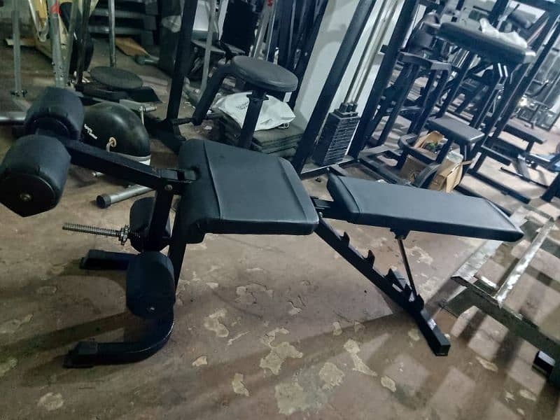 Leg extension leg curl Bench like new 03027072 GEO SPORT EQUIPMENT 1