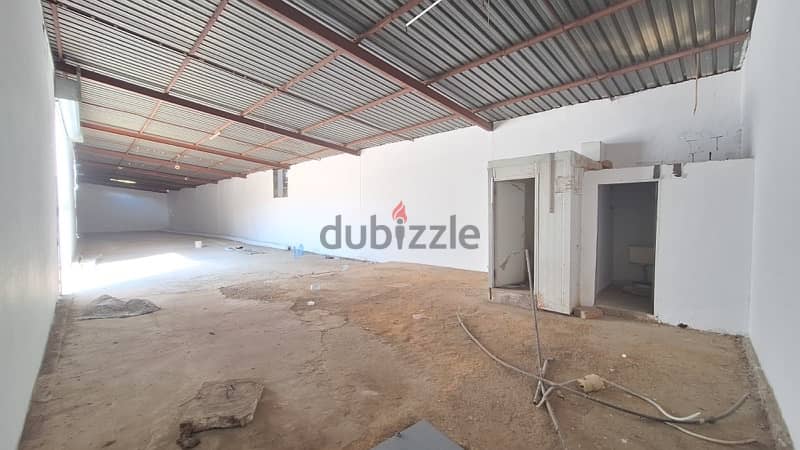 Spacious Warehouse for rent in Biakout. 3