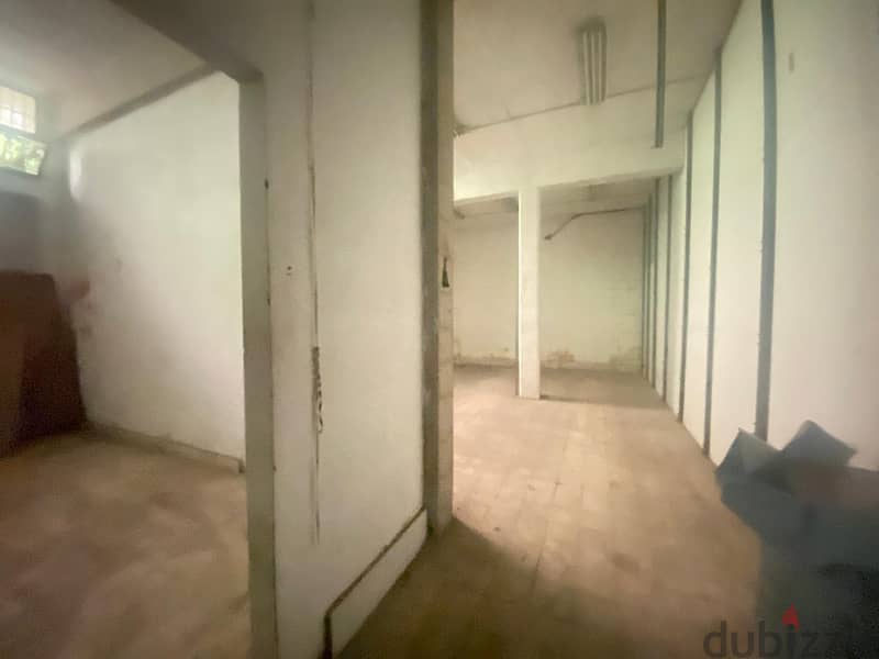 Spacious Warehouse for rent in Biakout. 5