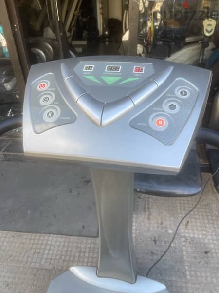 Vibration machine like new 90$ very good quality 1