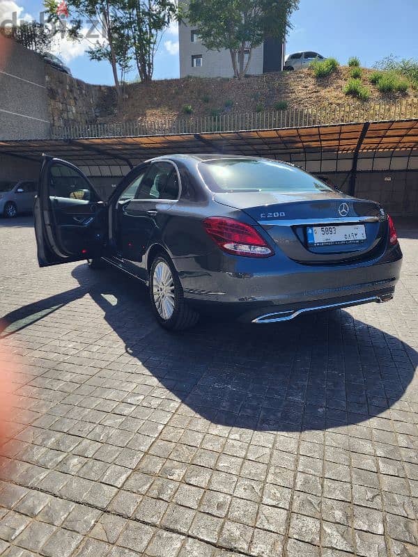 Mercedes-Benz C-Class 2016 8